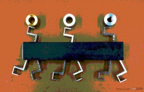 ThreeMenCarry2013 -4x6-200